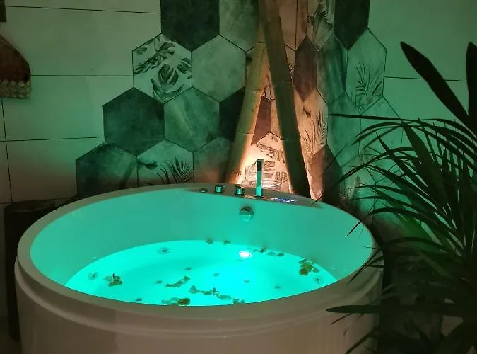 La Bulle Suspendue Couette-café Bassevelle